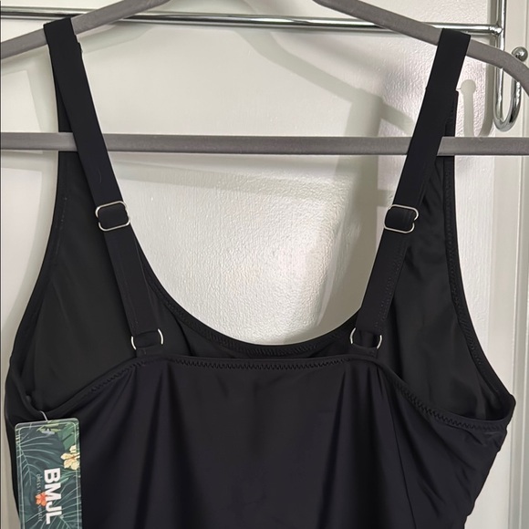 Black One-Piece Swimsuit - Picture 5 of 10